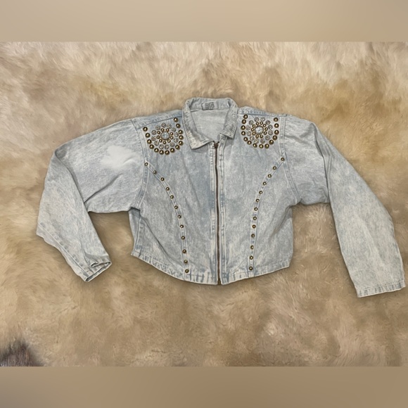 Vintage 80s acid washed womens jacket. Made by "RIO". - Picture 4 of 9